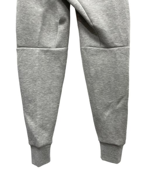 NIKE（ナイキ）NIKE (ナイキ) スウェットパンツ テックフリースジョガーパンツ グレー サイズ:Mの古着・服飾アイテム