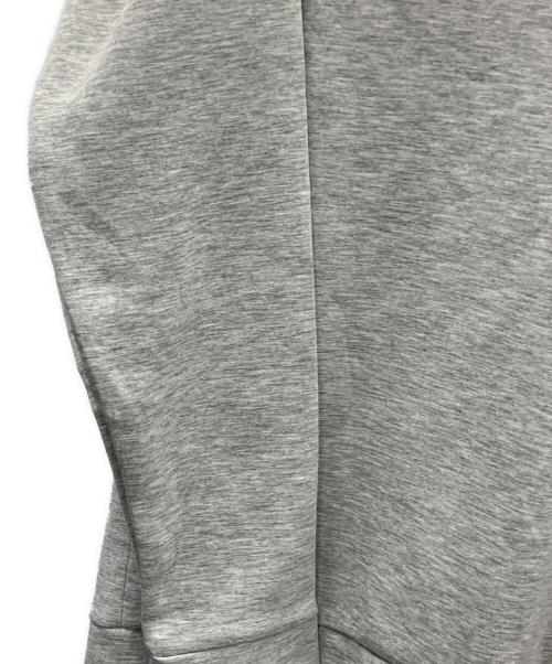 THE NORTH FACE（ザ ノース フェイス）THE NORTH FACE (ザ ノース フェイス) スウェット テックエアースウェットクルー グレー サイズ:XLの古着・服飾アイテム