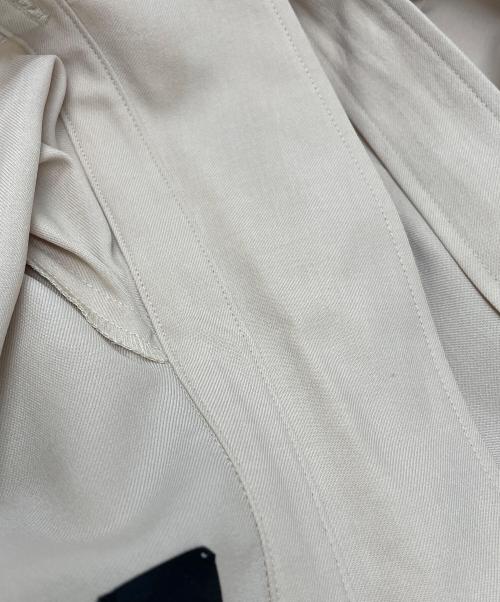 UNITED TOKYO（ユナイテッドトーキョー）UNITED TOKYO (ユナイテッドトーキョー) アシメプリーツシャツワンピース ベージュの古着・服飾アイテム