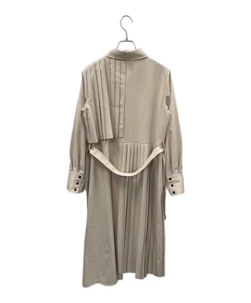 UNITED TOKYO（ユナイテッドトーキョー）UNITED TOKYO (ユナイテッドトーキョー) アシメプリーツシャツワンピース ベージュの古着・服飾アイテム