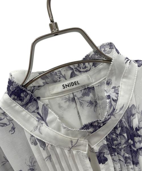 Snidel（スナイデル）Snidel (スナイデル) プリーツプリントワンピース ホワイト×パープル サイズ:1の古着・服飾アイテム