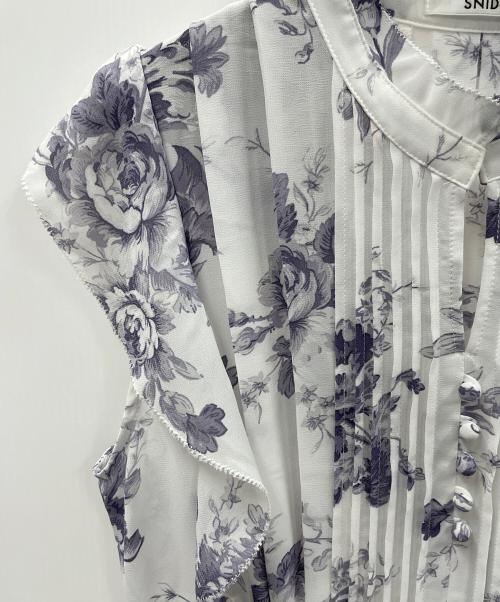 Snidel（スナイデル）Snidel (スナイデル) プリーツプリントワンピース ホワイト×パープル サイズ:1の古着・服飾アイテム