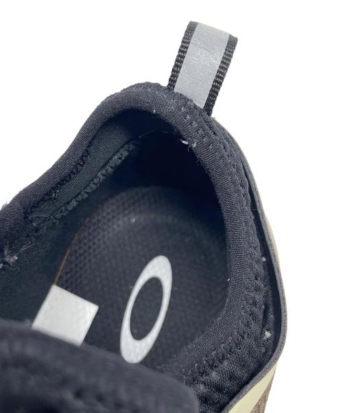 OAKLEY（オークリー）OAKLEY (オークリー) スニーカー トレーナー LIGHT Shield（ライトシールド） ブラウン サイズ:24cmの古着・服飾アイテム