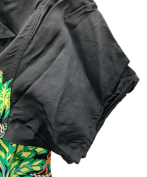 Sun Surf（サンサーフ）Sun Surf (サンサーフ) アロハシャツ JOHN SEVERSON（ジョン・セバーソン） ブラック サイズ:Mの古着・服飾アイテム