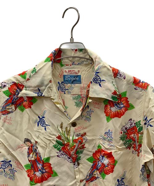 Sun Surf（サンサーフ）Sun Surf (サンサーフ) アロハシャツ Begin ニライカナイ 一五一会 ベージュ サイズ:Mの古着・服飾アイテム