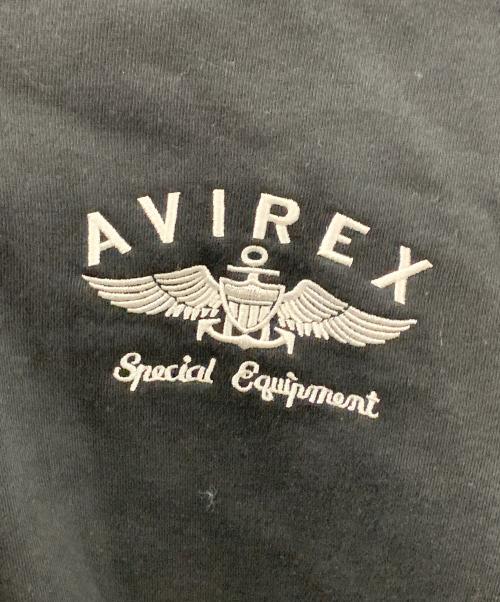 AVIREX（アヴィレックス）AVIREX (アヴィレックス) ジップパーカー VARSITY LOGO SWEAT ZIP UP PARKA（バーシティ ロゴ スウェット ジップ アップ パーカー） ブラック サイズ:実寸サイズにてご家訓ください。の古着・服飾アイテム