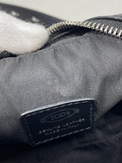 TOD'S（トッズ）TOD'S (トッズ) レザーショルダーバッグ ダブルT ブラック サイズ:実寸サイズにてご確認ください。の古着・服飾アイテム