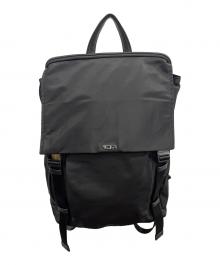 TUMI（トゥミ）の古着「バッグ Voyageur Sacha Flap Backpack（ボヤージュ サシャ フラップ バックパック）」｜ブラック