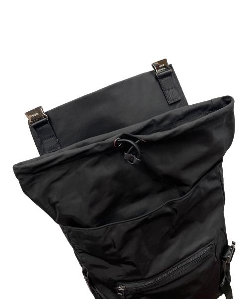 TUMI（トゥミ）TUMI (トゥミ) バッグ Voyageur Sacha Flap Backpack（ボヤージュ サシャ フラップ バックパック） ブラック サイズ:実寸サイズにてご確認下さい。の古着・服飾アイテム