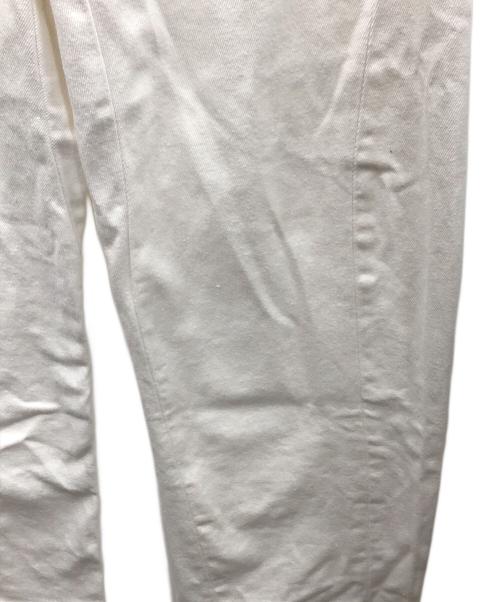 jacquemus（ジャックムス）jacquemus (ジャックムス) パンツ The Scala de-Nîmes denim pants（ザ スカラ ル ド ニーム デニムパンツ） ホワイト サイズ:29の古着・服飾アイテム