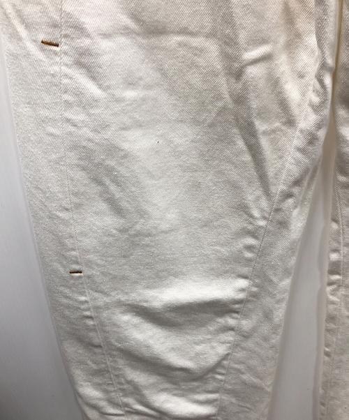 jacquemus（ジャックムス）jacquemus (ジャックムス) パンツ The Scala de-Nîmes denim pants（ザ スカラ ル ド ニーム デニムパンツ） ホワイト サイズ:29の古着・服飾アイテム