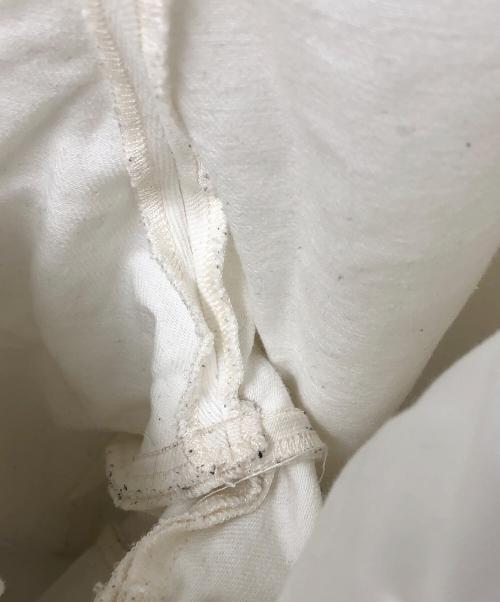 jacquemus（ジャックムス）jacquemus (ジャックムス) パンツ The Scala de-Nîmes denim pants（ザ スカラ ル ド ニーム デニムパンツ） ホワイト サイズ:29の古着・服飾アイテム