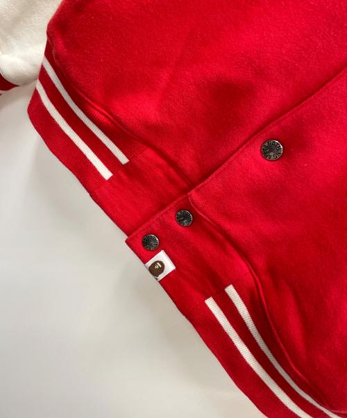 A BATHING APE（アベイシングエイプ）A BATHING APE (アベイシングエイプ) スタジャン レッド×ホワイト サイズ:Sの古着・服飾アイテム