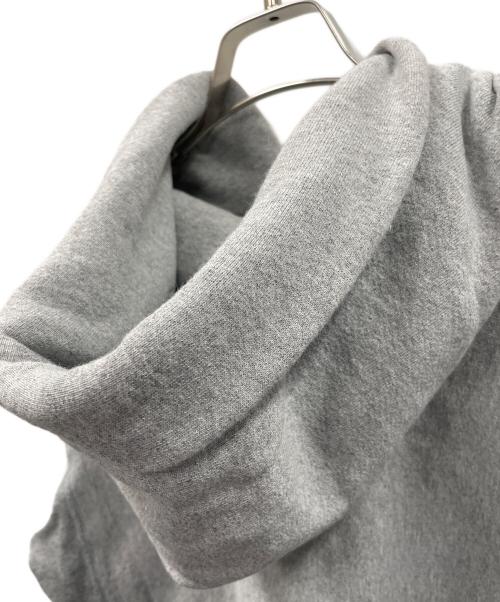 Champion REVERSE WEAVE（チャンピオン リバース ウィーブ）Champion REVERSE WEAVE (チャンピオン リバース ウィーブ) プルオーバーパーカー グレー サイズ:MEDIUMの古着・服飾アイテム