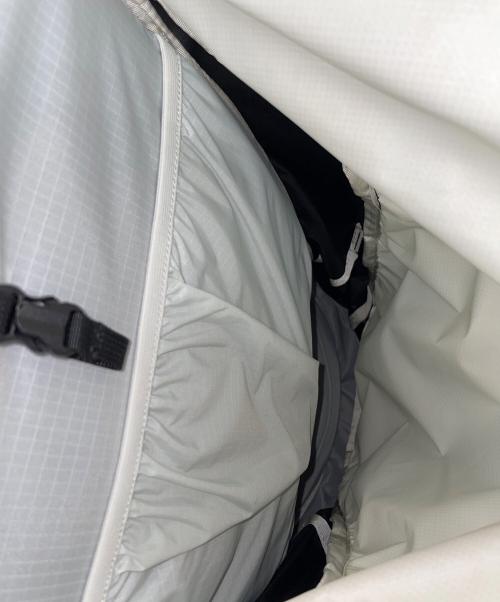 THE NORTH FACE（ザ ノース フェイス）THE NORTH FACE (ザ ノース フェイス) バックパック OURANOS 35（ウラノス 35） アイボリー×ブラック サイズ:実寸サイズにてご確認下さい。の古着・服飾アイテム