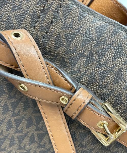 MICHAEL KORS（マイケルコース）MICHAEL KORS (マイケルコース) 2WAYバッグ ショルダーバッグ ハンドバッグ  エミリア サッチェル ブラウン サイズ:実寸サイズにてご確認下さい。の古着・服飾アイテム