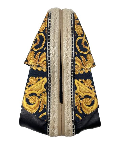 VERSACE（ヴェルサーチ）VERSACE (ヴェルサーチ) スリッポン エスパドリーユ ブラック×イエロー サイズ:42の古着・服飾アイテム