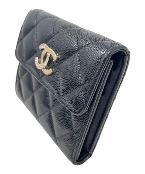 CHANEL（シャネル）CHANEL (シャネル) 2つ折り財布 マトラッセ キャビアスキン ブラック サイズ:実寸サイズにてご確認ください。の古着・服飾アイテム