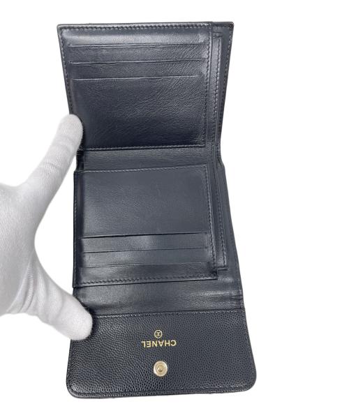 CHANEL（シャネル）CHANEL (シャネル) 2つ折り財布 マトラッセ キャビアスキン ブラック サイズ:実寸サイズにてご確認ください。の古着・服飾アイテム