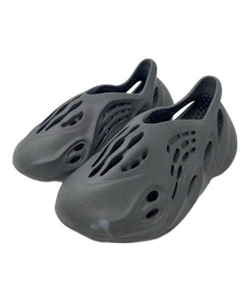 adidas（アディダス）adidas (アディダス) サンダル YEEZY Foam Runner（イージー フォームランナー） グレー サイズ:23.5cmの古着・服飾アイテム
