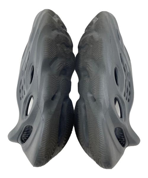 adidas（アディダス）adidas (アディダス) サンダル YEEZY Foam Runner（イージー フォームランナー） グレー サイズ:23.5cmの古着・服飾アイテム