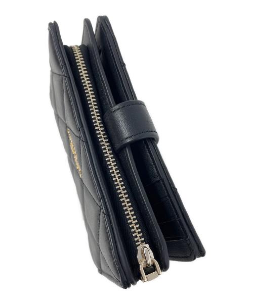 Kate Spade（ケイトスペード）Kate Spade (ケイトスペード) 2つ折り財布 キルテッド ミディアム バイフォールド ウォレット ブラック サイズ:実寸サイズにてご確認ください。の古着・服飾アイテム