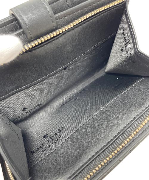 Kate Spade（ケイトスペード）Kate Spade (ケイトスペード) 2つ折り財布 キルテッド ミディアム バイフォールド ウォレット ブラック サイズ:実寸サイズにてご確認ください。の古着・服飾アイテム