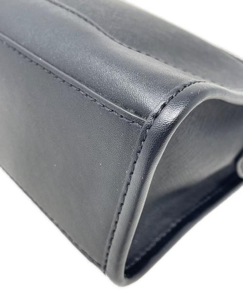 MICHAEL KORS（マイケルコース）MICHAEL KORS (マイケルコース) ショルダーバッグ HARRISON LARGE LEATHER CROSSBODY（ハリソン ラージ レザー クロスボディ） ブラック サイズ:実寸サイズにてご確認ください。の古着・服飾アイテム