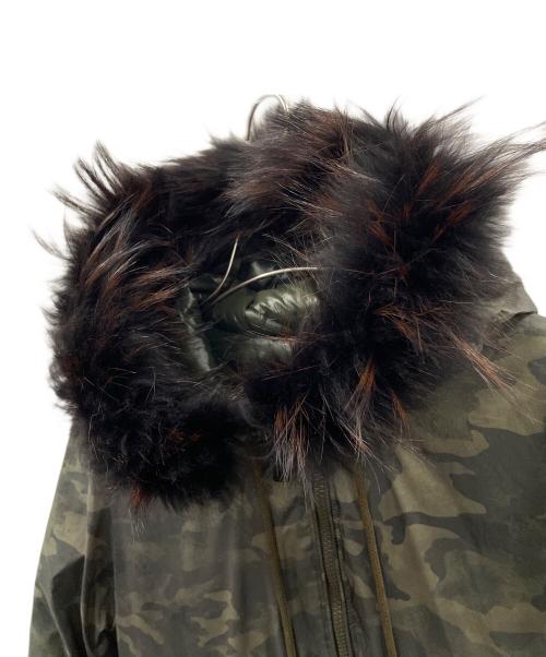 TATRAS（タトラス）TATRAS (タトラス) 迷彩柄ダウンコート カーキ サイズ:03の古着・服飾アイテム