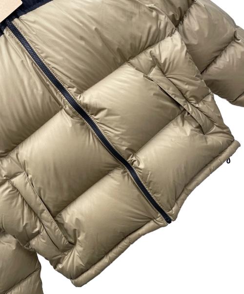 THE NORTH FACE（ザ ノース フェイス）THE NORTH FACE (ザ ノース フェイス) ダウンジャケット ヌプシ フーディ ブラック×ベージュ サイズ:L 未使用品の古着・服飾アイテム