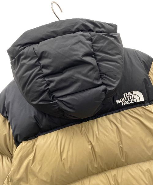 THE NORTH FACE（ザ ノース フェイス）THE NORTH FACE (ザ ノース フェイス) ダウンジャケット ヌプシ フーディ ブラック×ベージュ サイズ:L 未使用品の古着・服飾アイテム