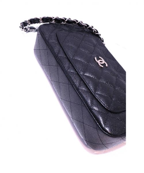 CHANEL（シャネル）CHANEL (シャネル) キャビアスキンチェーンセミショルダーバッグ ブラック マトラッセ 10237807 箱・ギャランティカード付の古着・服飾アイテム