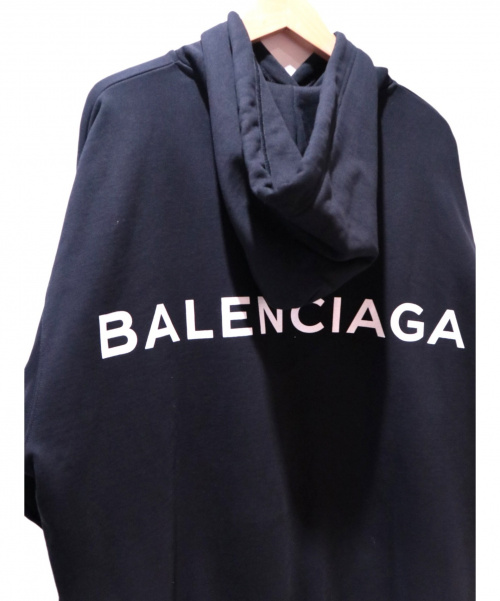 BALENCIAGA（バレンシアガ）BALENCIAGA (バレンシアガ) バックプリントロゴパーカー ブラック サイズ:L 17AWの古着・服飾アイテム