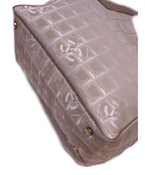 CHANEL（シャネル）CHANEL (シャネル) トートバッグ ベージュ ニュートラベルライン 8498673の古着・服飾アイテム