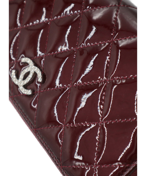 CHANEL（シャネル）CHANEL (シャネル) ランドファスナー長財布 ボルドー マトラッセブリリアント 18166251の古着・服飾アイテム