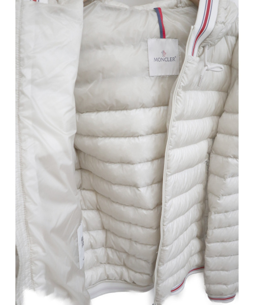 MONCLER（モンクレール）MONCLER (モンクレール) ELIOT GIUBBOTTO ベージュ サイズ:4の古着・服飾アイテム