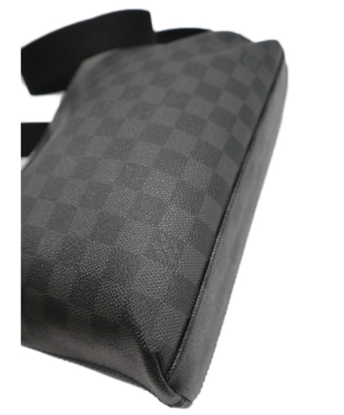 LOUIS VUITTON（ルイ ヴィトン）LOUIS VUITTON (ルイヴィトン) ミックPM ダミエ・グラフィット n41211 SR4182の古着・服飾アイテム