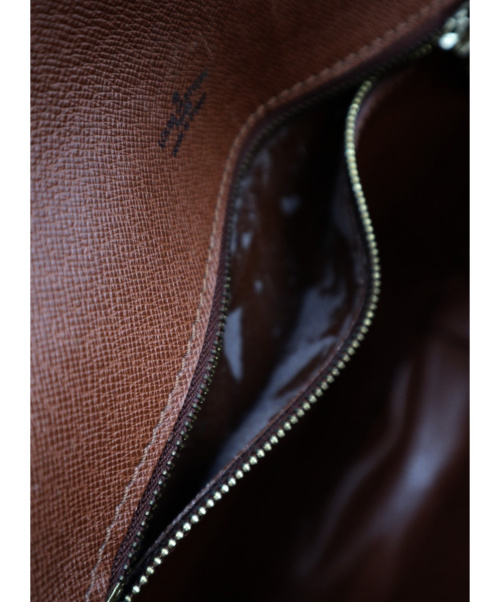 LOUIS VUITTON（ルイ ヴィトン）LOUIS VUITTON (ルイヴィトン) シャンティGM エベヌ モノグラム M40647 VI8902 ポケット内部ベタツキ有・ストラップスレ有の古着・服飾アイテム