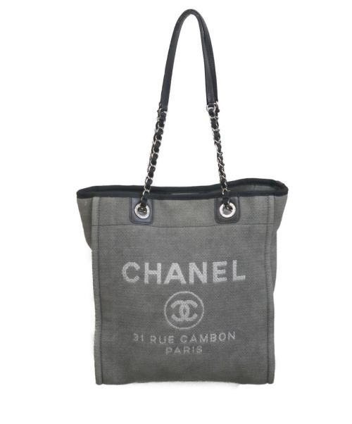 CHANEL（シャネル）CHANEL (シャネル) ロゴチェーントートバッグ グレー A67001 16058765の古着・服飾アイテム