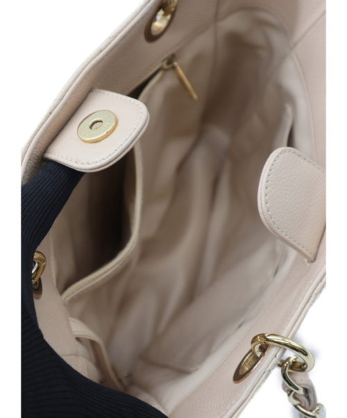 CHANEL（シャネル）CHANEL (シャネル) チェーントートバッグ ベージュ キャビアスキン 15069502の古着・服飾アイテム
