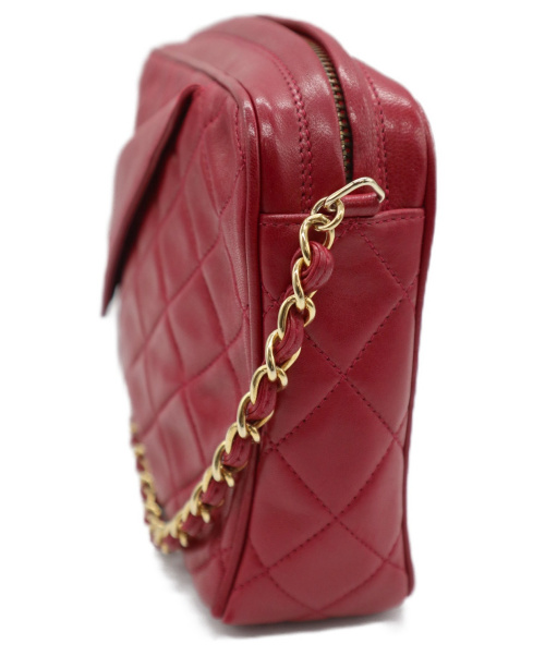 CHANEL（シャネル）CHANEL (シャネル) フラップポケットチェーンショルダーバッグ レッド マトラッセ 0908507の古着・服飾アイテム