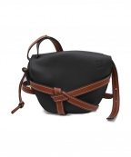 LOEWEロエベ）の古着「ゲートショルダーバッグ」｜ブラック