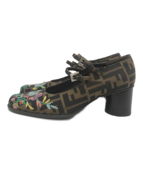 FENDI（フェンディ）FENDI (フェンディ) ズッカパターンエンブロイダリーパンプス ベージュ サイズ:36 1/2の古着・服飾アイテム