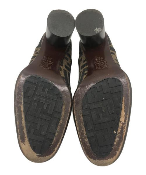 FENDI（フェンディ）FENDI (フェンディ) ズッカパターンエンブロイダリーパンプス ベージュ サイズ:36 1/2の古着・服飾アイテム