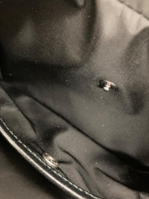 GUCCI（グッチ）GUCCI (グッチ) GG クリスタル ミニ ショルダーバッグ ブラックの古着・服飾アイテム