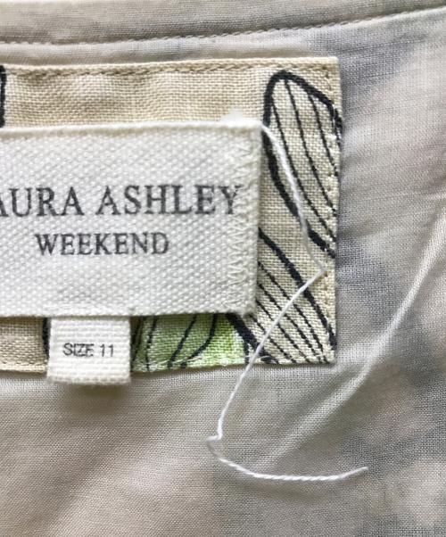 LAURA ASHLEY WEEKEND（ローラアシュレイ ウィークエンド）LAURA ASHLEY WEEKEND (ローラアシュレイ ウィークエンド) ノースリーブワンピース ベージュ サイズ:11の古着・服飾アイテム