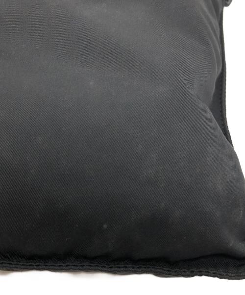 PRADA（プラダ）PRADA (プラダ) ナイロンショルダーバッグ ブラックの古着・服飾アイテム