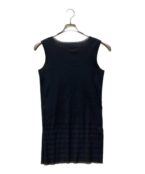 PLEATS PLEASE（プリーツプリーズ）PLEATS PLEASE (プリーツプリーズ) ノースリーブプリーツカットソー ブラック サイズ:SIZE 3の古着・服飾アイテム