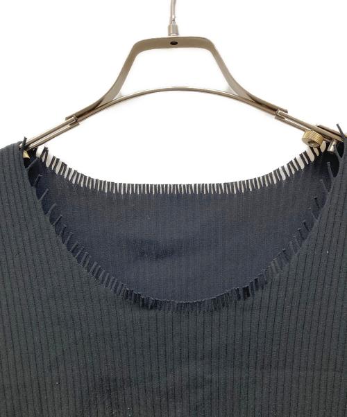 PLEATS PLEASE（プリーツプリーズ）PLEATS PLEASE (プリーツプリーズ) ノースリーブプリーツカットソー ブラック サイズ:SIZE 3の古着・服飾アイテム