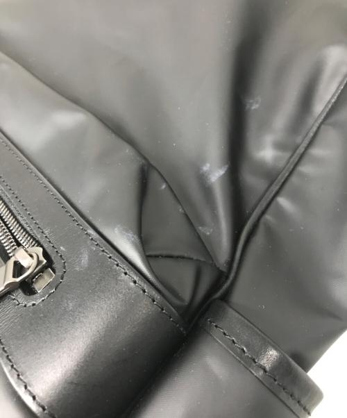 HUNTING WORLD（ハンティングワールド）HUNTING WORLD (ハンティングワールド) バチューフロンティアバックパック ブラックの古着・服飾アイテム